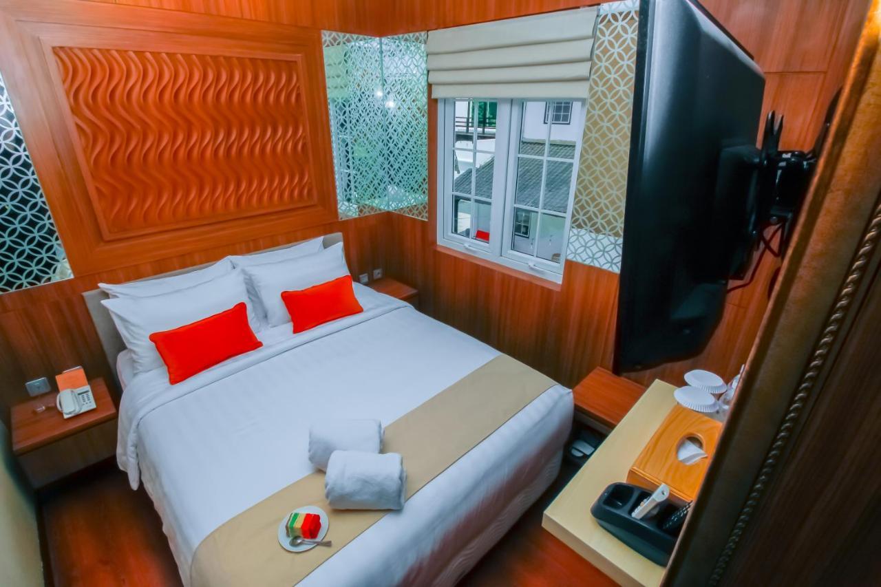 Petit Boutique Hotel Solo Kültér fotó